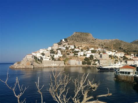 10 reasons to visit Hydra island Greece with Kids