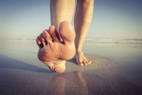 How Running Barefoot On The Beach Benefits You - Women's Running