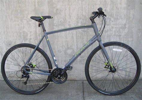 Ask The Experts: How to Choose Hybrid Bikes