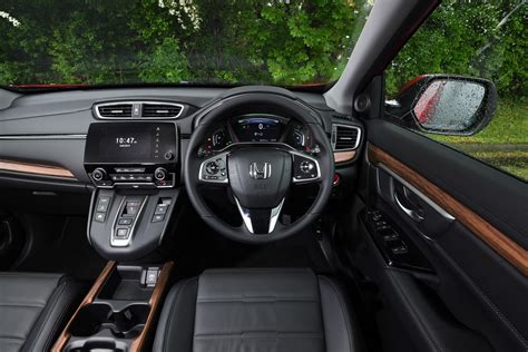 Honda CR-V Hybrid interior & comfort | DrivingElectric