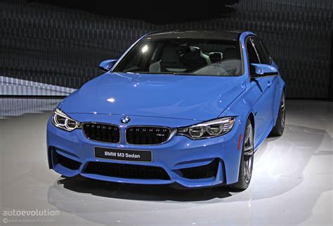 New BMW M3 Is Blue All Over in Detroit [Live Photos] - autoevolution