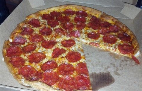 Pizza Hut thin crust | Restaurant recipes famous, Pizza hut thin crust, Cheesecake factory recipes