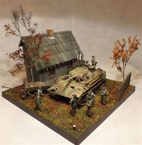 "Moving out" Lithuania November 1944. 1/35 scale diorama by Terence Young | Military diorama ...