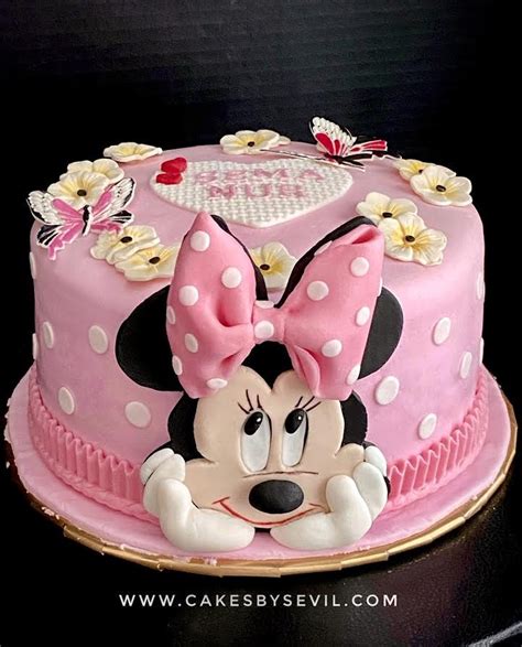 Cakes by Sevil — Minnie Mouse Cake.