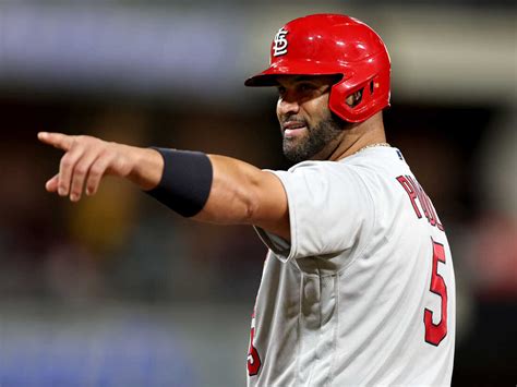 St. Louis Cardinals slugger Albert Pujols chases 700 home run baseball glory : NPR