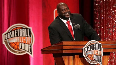 Shaq keeps laughs coming in Hall of Fame speech, even as he tweaks Kobe, Phil | Sporting News