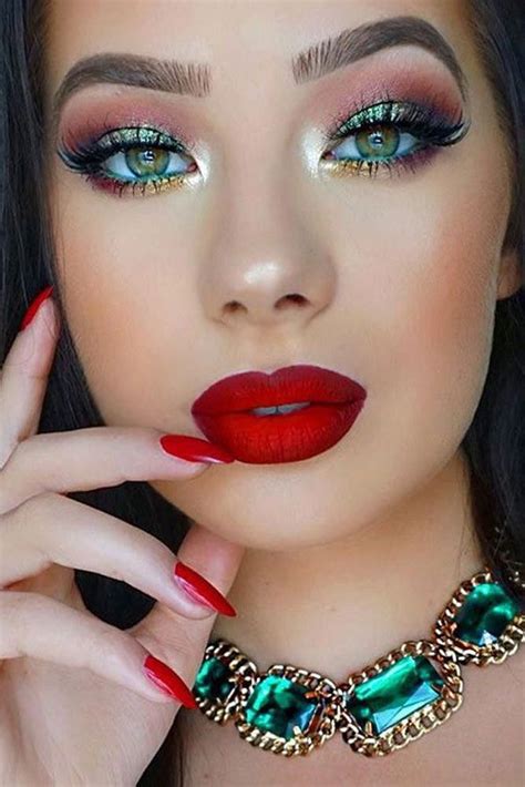 #bestmakeupideas (With images) | Red lipstick looks, Christmas makeup look, Gorgeous makeup