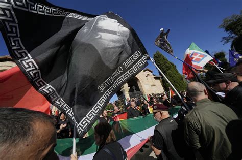 Thousands of Italian fascist sympathizers stage rally in memory of Mussolini | The Times of Israel