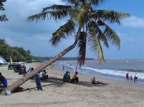 Pantai Pasir Putih Florida Anyer Banten | Ainon Holidays - Sewa Bus Pariwisata Jakarta