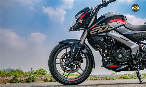 Bajaj Pulsar NS200 Ebony Black Colour, Pulsar NS200 Colours In India – BikeWale | atelier-yuwa ...