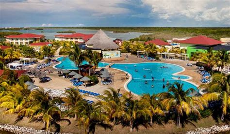 Sunwing Has Last-Minute All-Inclusive Vacations & You Could Relax Down South For $645 - MTL Blog