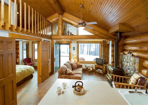 One Bedroom Cabin for Rent on Lake Superior