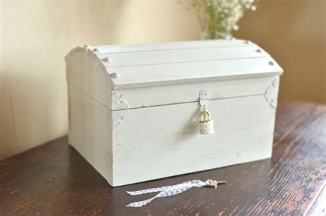 Card Box with Lock for Weddings (and Why It's a Good Idea)