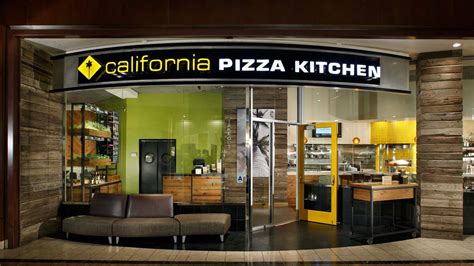 California Pizza Kitchen retooling its St. Louis restaurants - St. Louis Business Journal