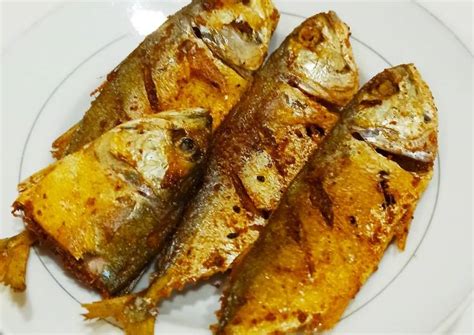 Resep Ikan Kembung Goreng Kuning oleh Veronica's Kitchen - Cookpad