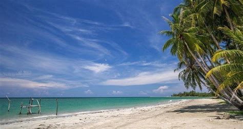 Three Beautiful Labuan Beaches to Visit | Airpaz Blog