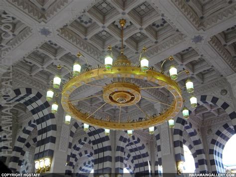 Inside Masjid e Nabawi - navedz.com