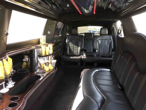 Lincoln MKT Stretch Limousine in Black ⋆ Touch of Class Limousine