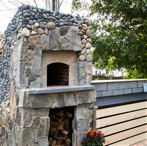 Stone Pizza Oven: How to Build a Pizza Oven with Natural Stone Veneer ...