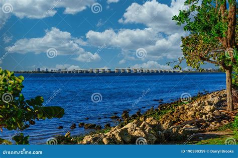 Bridge Across Biscayne Bay in Miami Stock Image - Image of seawall, brdge: 190390359