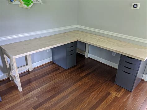 DIY 2 Person Corner Desk with a Farmhouse Style | Diy corner desk, Diy office desk, Ikea corner desk