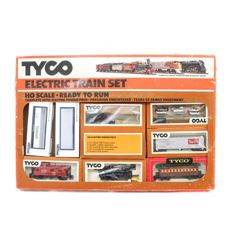 Tyco Electric Train Set | EBTH