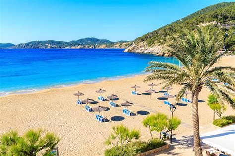 10 Best Beaches in Ibiza - Which Ibiza Beach is Right For You?