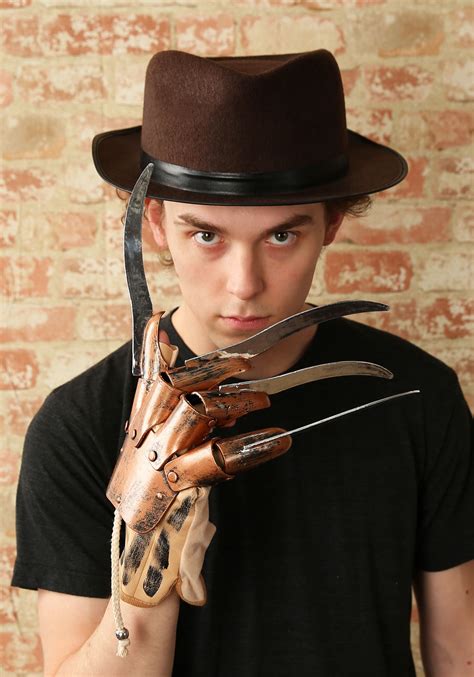 Freddy Krueger Glove