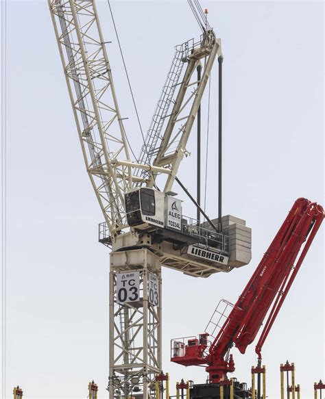 Liebherr tower cranes - Part 36 :: www.trucks-cranes.nl