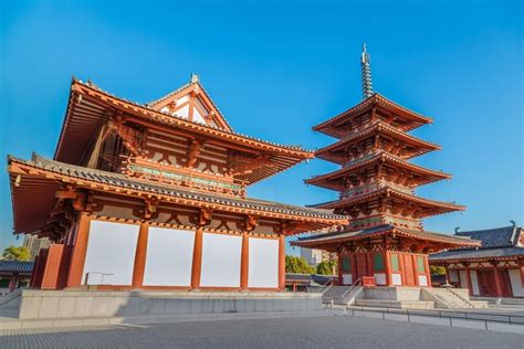 11 Famous Temples to Visit in Japan | Celebrity Cruises