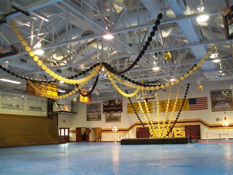 Homecoming dance decorations, Dance decorations, School dance decorations