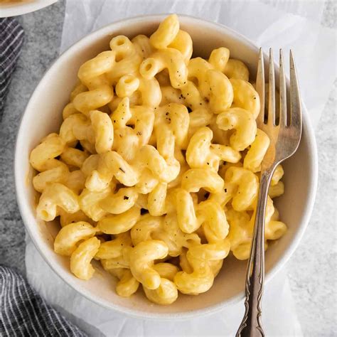 Easy Cheese Pasta - The Cheese Knees