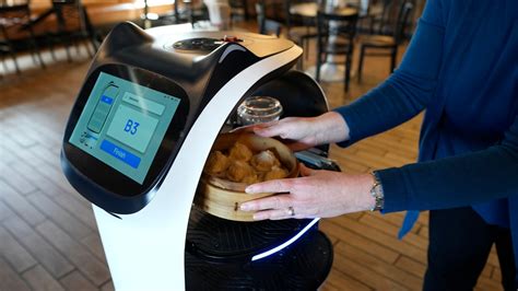 Are Robot Waiters the Future? | Industrial Equipment News