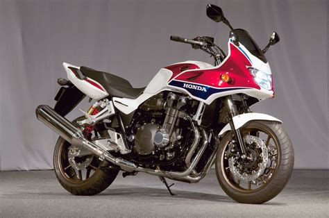 2011 Honda CB1300 Super Bol dOr - Moto.ZombDrive.COM