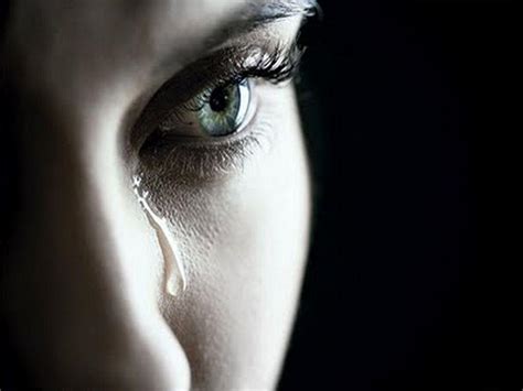 Crying Girl Wallpapers - Top Free Crying Girl Backgrounds - WallpaperAccess