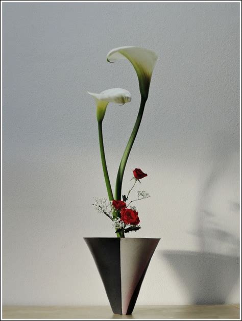 40 best Ikebana - Shoka Styles, Shofutai/Formal & Shimputai/Modern images on Pinterest | Floral ...