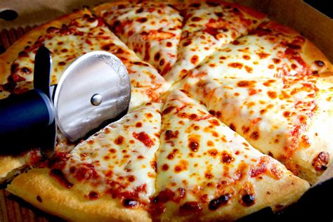 Find the Most Delicious Pizza Hut Near You