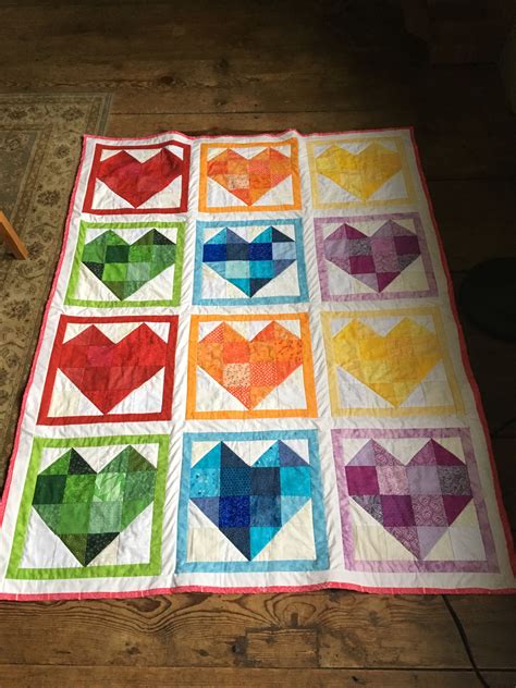 Rainbow hearts baby quilt | Quilts, Hearts baby, Rainbow heart