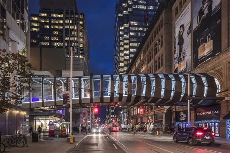 CF Toronto Eaton Centre Pedestrian Bridge