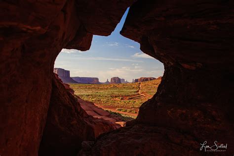 Keyhole Arch - Monument Valley, Navajo Nation — Lens EyeView Photography