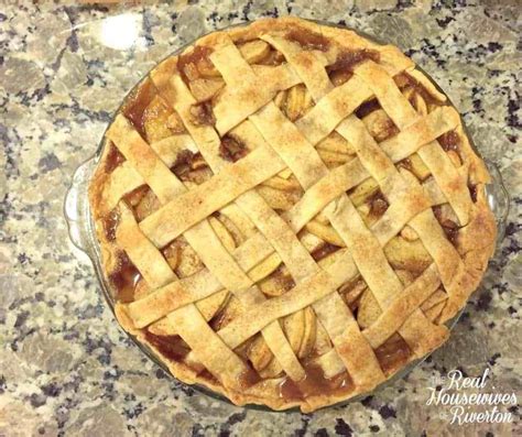 Lattice Top Apple Pie Recipe - Creative Housewives