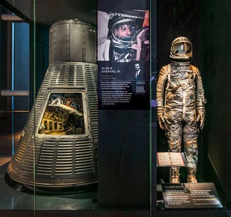 'Destination Moon': Take a tour of new Air and Space Museum gallery ...