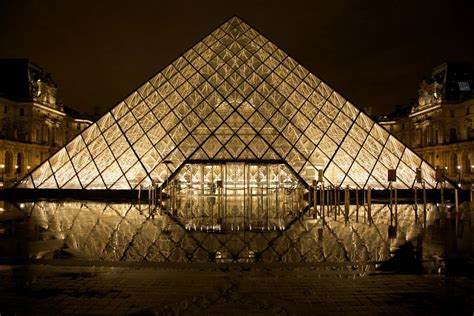 Louvre Pyramid: The Gigantic Glass Structure in France - The Constructor