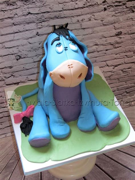 Eeyore cake - Decorated Cake by tweetylina - CakesDecor