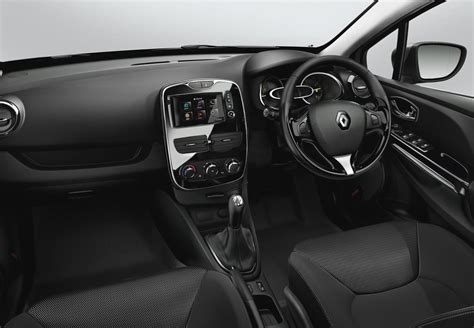 Renault Clio IV 2012 - 2016 Hatchback 5 door :: OUTSTANDING CARS