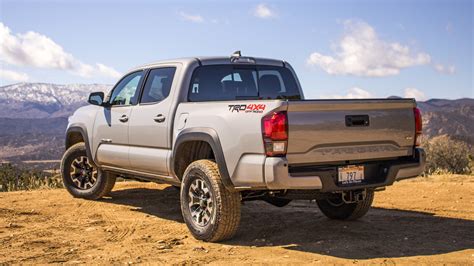 2018 Toyota Tacoma TRD Off-Road Review: An Apocalypse-Proof Pickup Truck