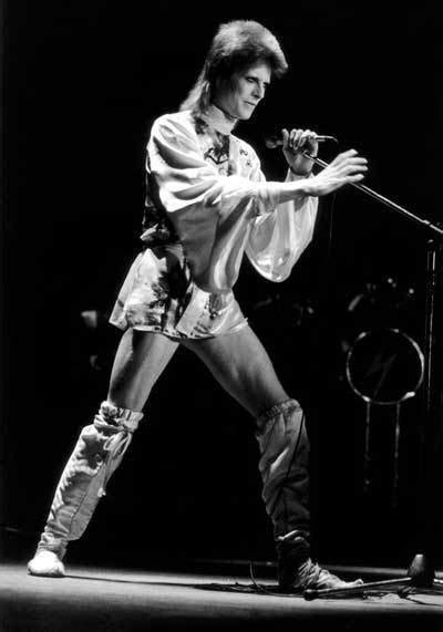 ziggy in concert - Ziggy Stardust Photo (2912891) - Fanpop