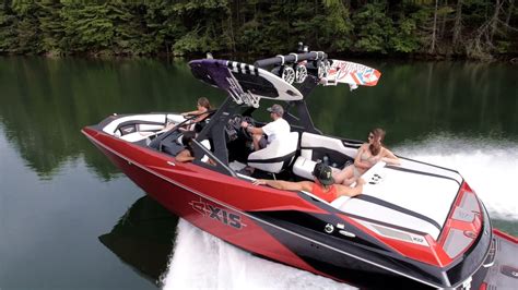 Wakeboard Boat - Boundary Waters Marina