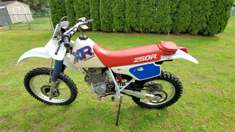 Honda XR 250R review walk around - HD HQ 4K - YouTube