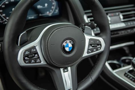 2019 BMW M850i Convertible: Grand tourer with huge curb appeal - CNET